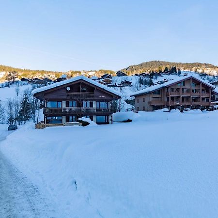 Apartment With Terrace At The Foot Of The Slopes La Clusaz Eksteriør billede